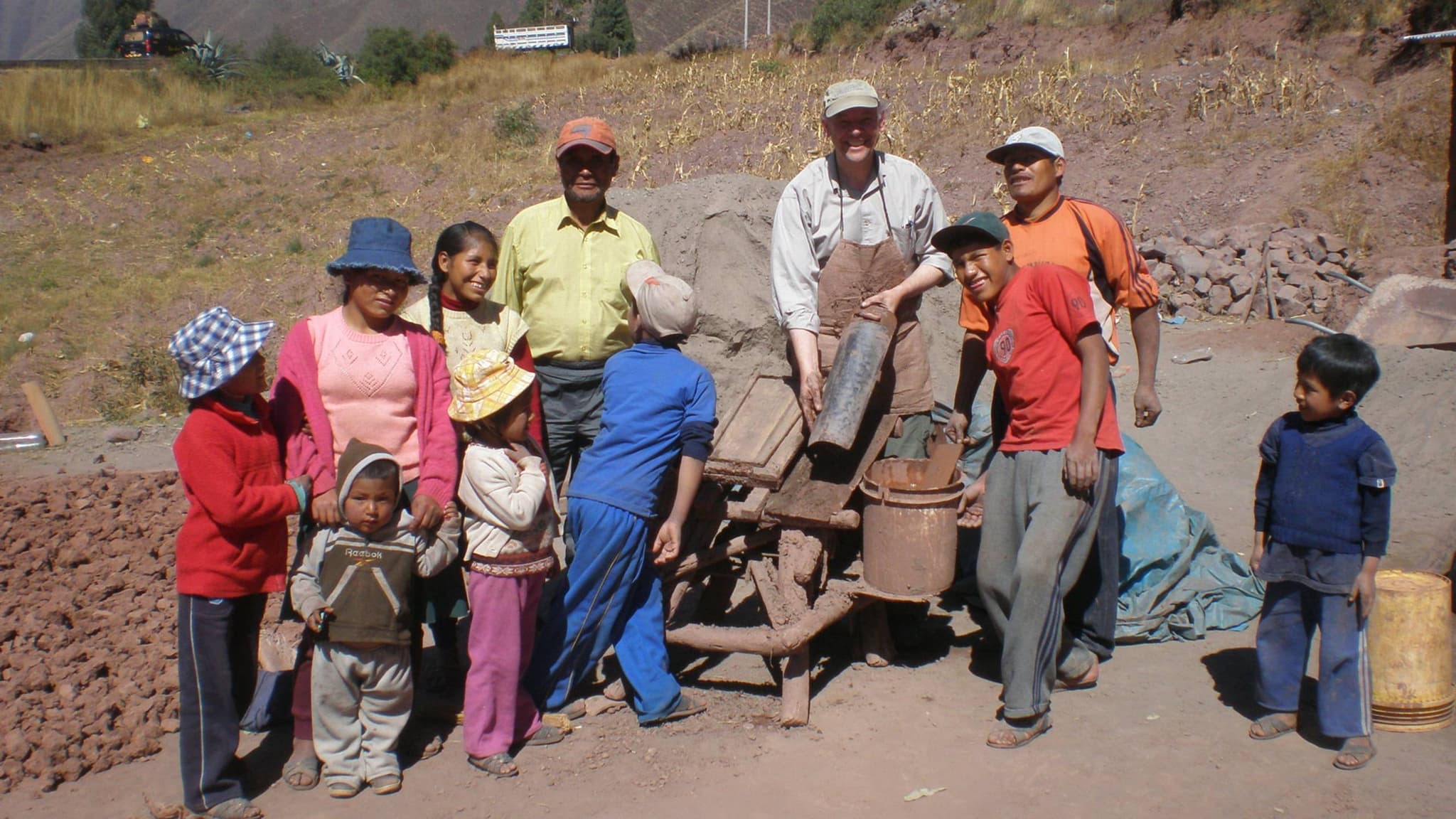 peru making roof tiles