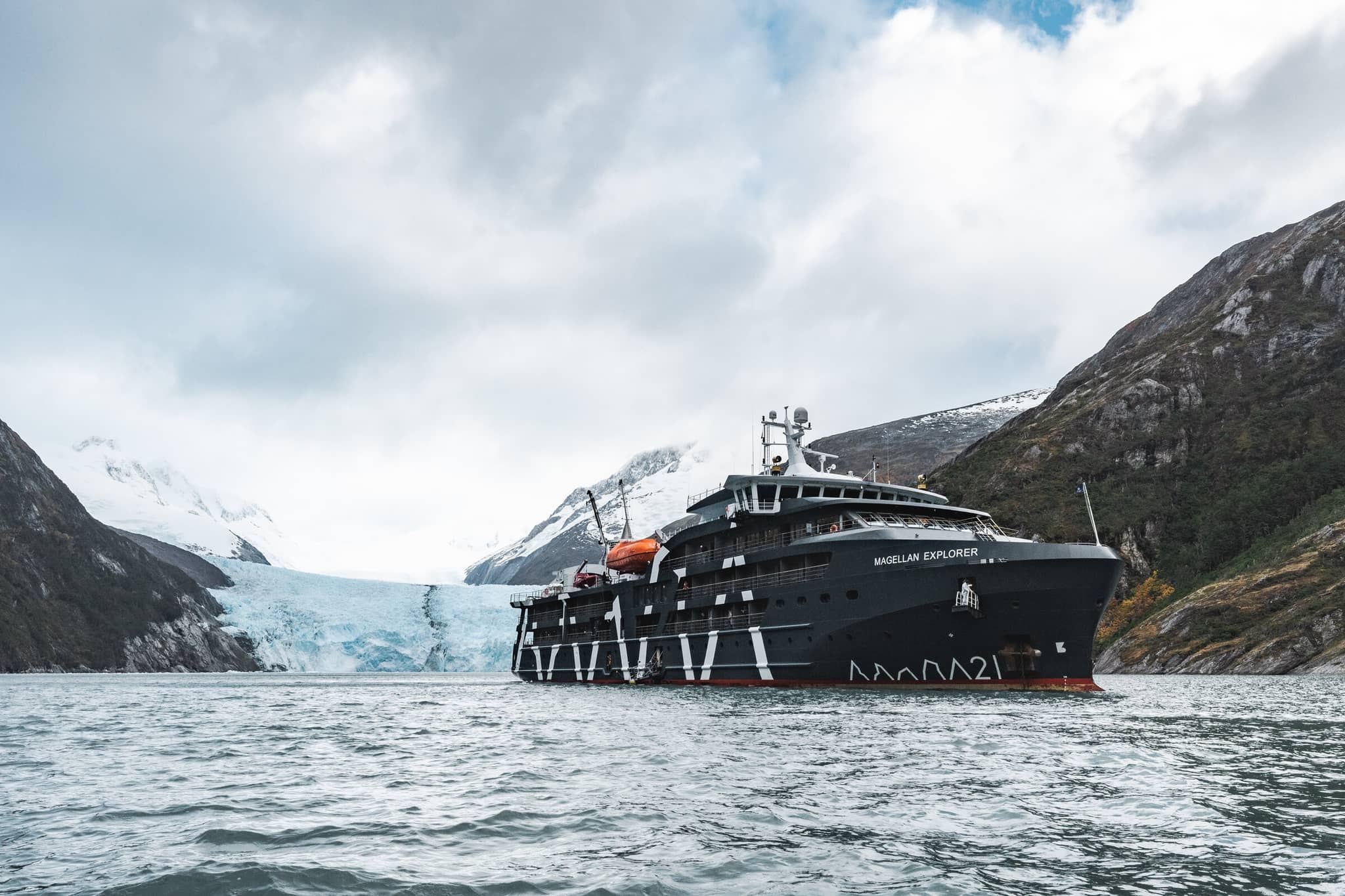 Antarctica Air Cruises gallery Gallery Antarctica Magellan Explorer ANAISAFRIKA A21