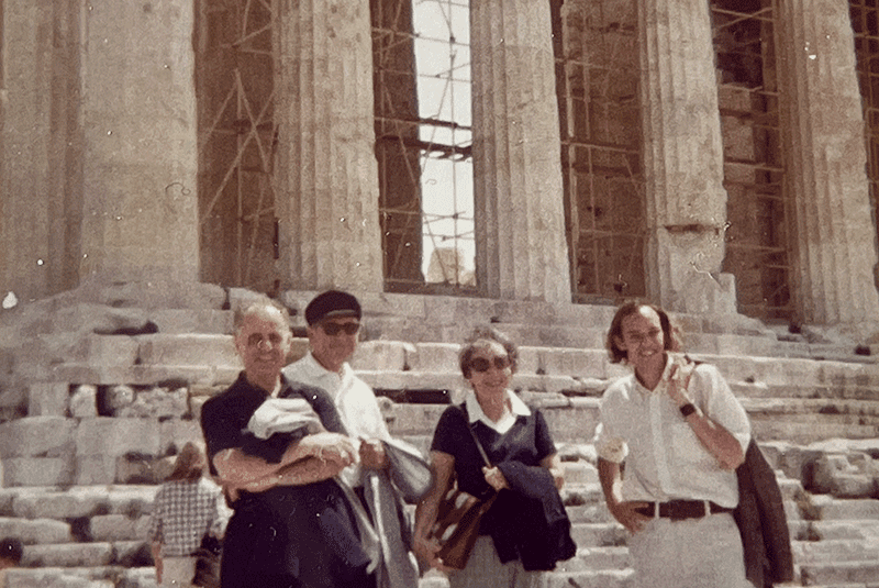 Greece Pathenon Don George and Family IMG 4044 800x535