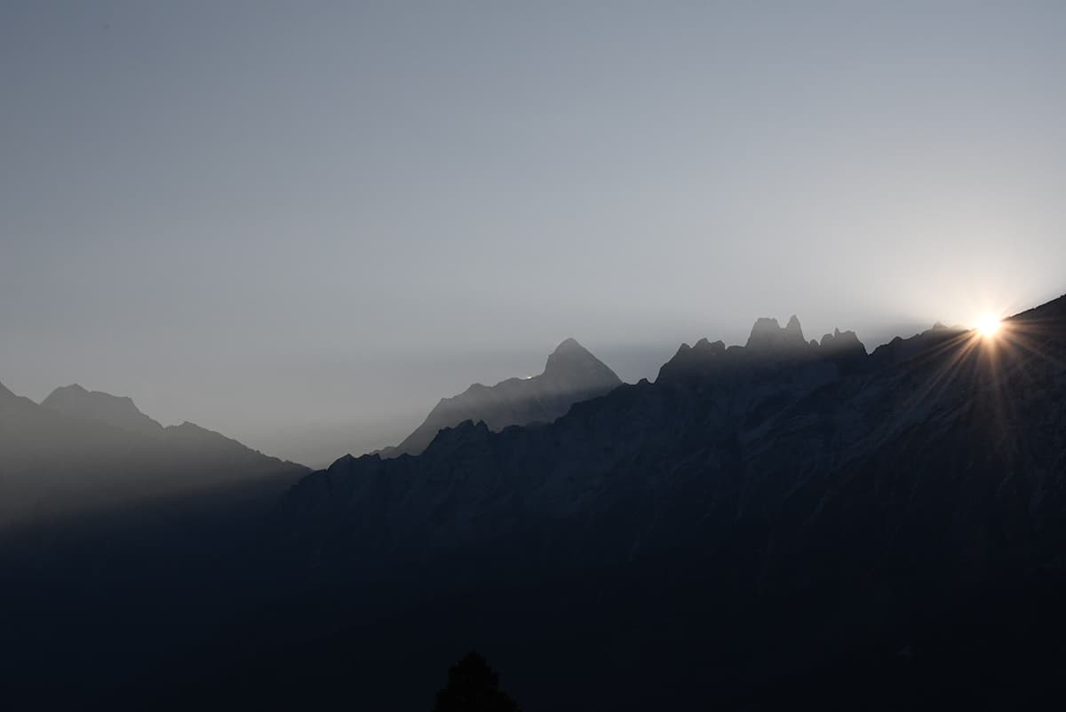 India himalayas trek sunrise over nanda devi