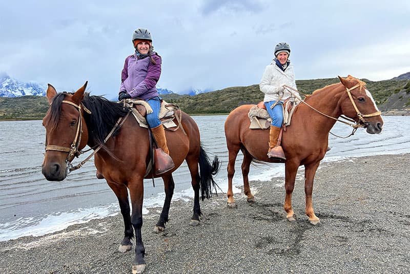 Patagonia Horses at Torres del Paine Ashley and Sabrina 800x535 1