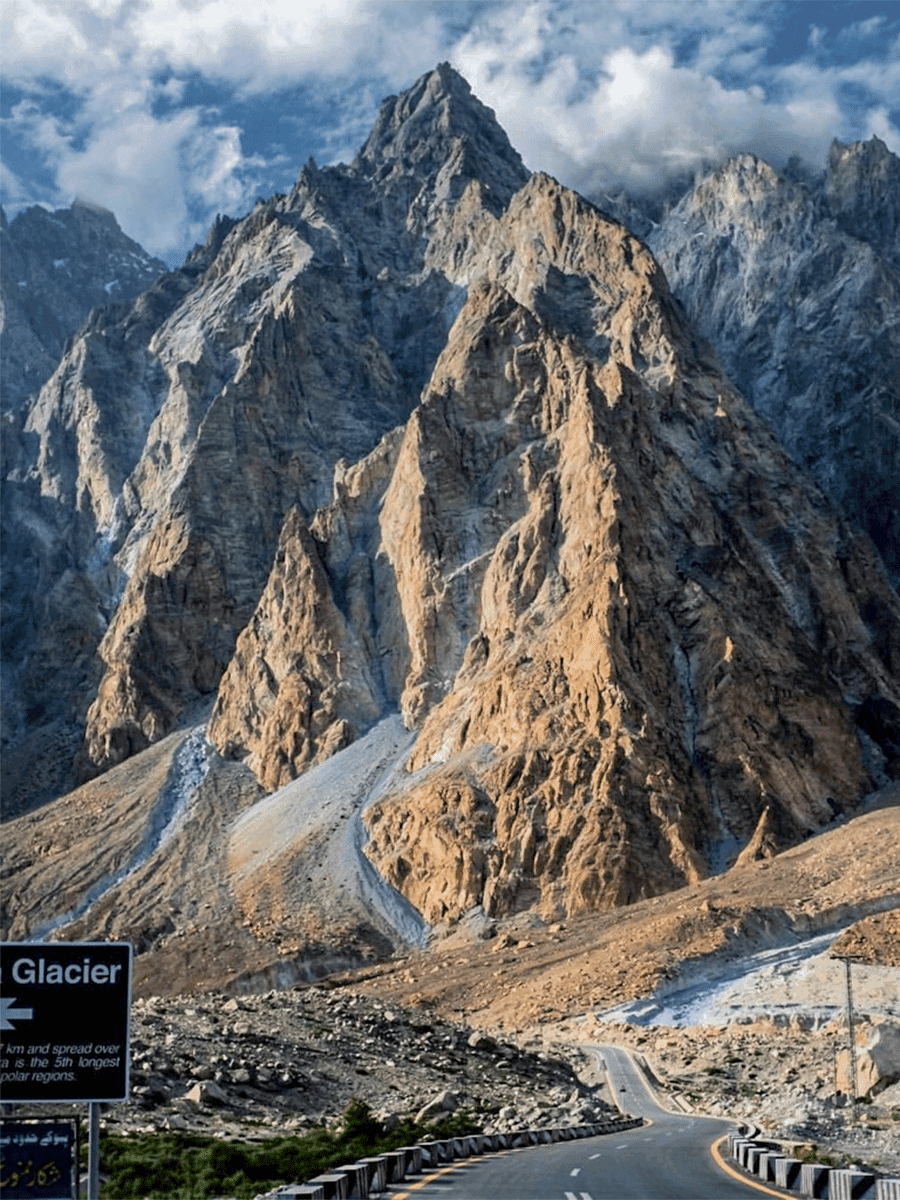 View of the Karakoram Highway, Northern Pakistan